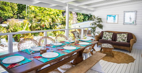 Jamaica Beach House - Kingaroy Accommodation 12