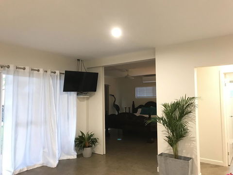 Whitsunday Luxury Homes - Kingaroy Accommodation 12