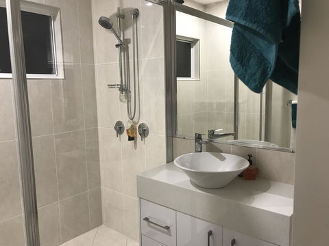 Whitsunday Luxury Homes - Kingaroy Accommodation 38