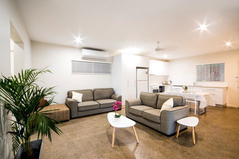 Whitsunday Luxury Homes - Kingaroy Accommodation 30