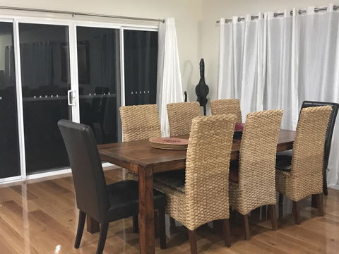 Whitsunday Luxury Homes - Kingaroy Accommodation 35