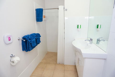 Port Douglas Motel - Kingaroy Accommodation 13