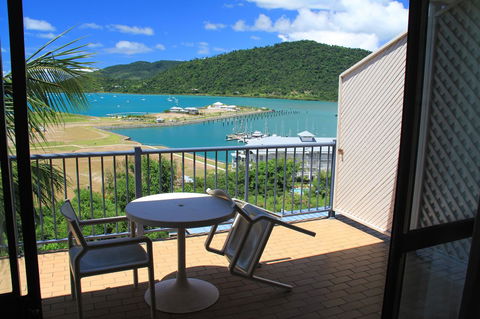 Ocean Views At Whitsunday Terraces Resort - Kingaroy Accommodation 5