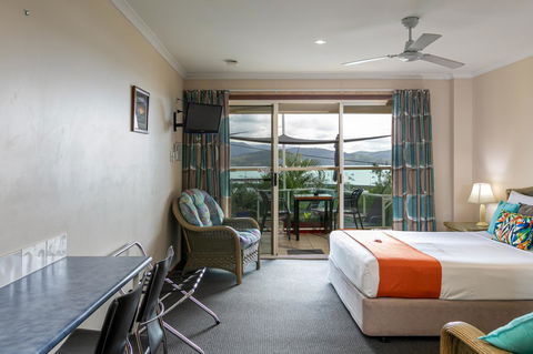 Sunlit Waters Studio Apartments - Kingaroy Accommodation 10