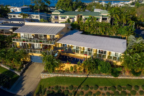 Sunlit Waters Studio Apartments - Kingaroy Accommodation 8