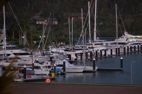 Airlie Seaview Apartments - Kingaroy Accommodation 10