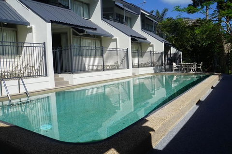 Airlie Seaview Apartments - Kingaroy Accommodation 5