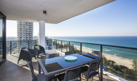 Boardwalk Burleigh Beach - Official - Kingaroy Accommodation 12