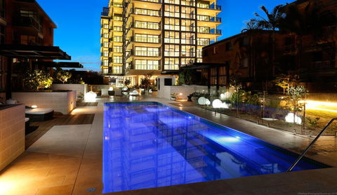Boardwalk Burleigh Beach - Official - Kingaroy Accommodation 19