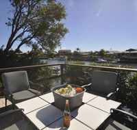 Bribie Island Canal Holiday Destination - Kingaroy Accommodation
