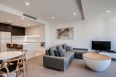 Iconic Kirra Beach Resort - Kingaroy Accommodation 4