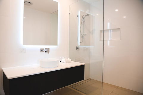 Iconic Kirra Beach Resort - Kingaroy Accommodation 10