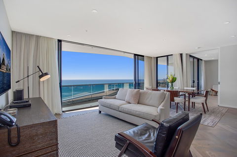 Iconic Kirra Beach Resort - Kingaroy Accommodation 23