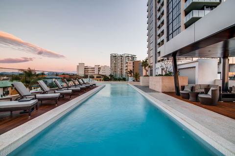 Iconic Kirra Beach Resort - Kingaroy Accommodation 15