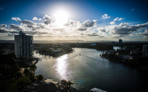 Tiki Hotel Apartments Surfers Paradise - Kingaroy Accommodation 2