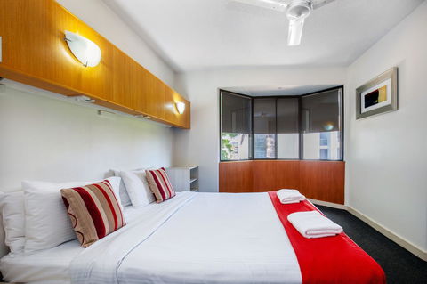 Tiki Hotel Apartments Surfers Paradise - Kingaroy Accommodation 1