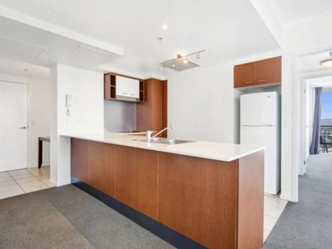 Beach Stay - Ocean & Riverview Resort Chevron Renaissance Central Surfers Paradise - Kingaroy Accommodation 11