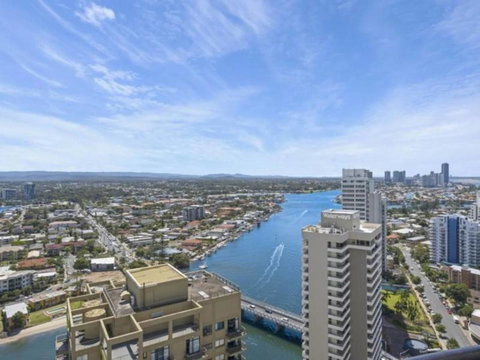 Beach Stay - Ocean & Riverview Resort Chevron Renaissance Central Surfers Paradise - Kingaroy Accommodation 15