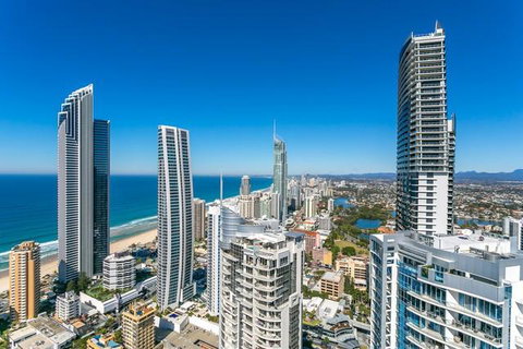 Beach Stay - Ocean & Riverview Resort Chevron Renaissance Central Surfers Paradise - Kingaroy Accommodation 23