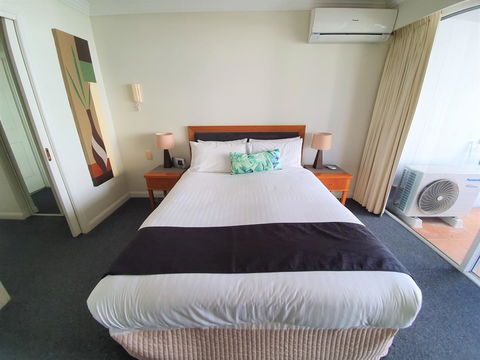 Broadbeach Holiday Apartments - Kingaroy Accommodation 28