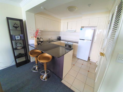 Broadbeach Holiday Apartments - Kingaroy Accommodation 29