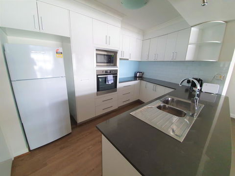 Broadbeach Holiday Apartments - Kingaroy Accommodation 10