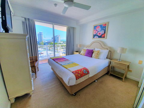 Broadbeach Holiday Apartments - Kingaroy Accommodation 20