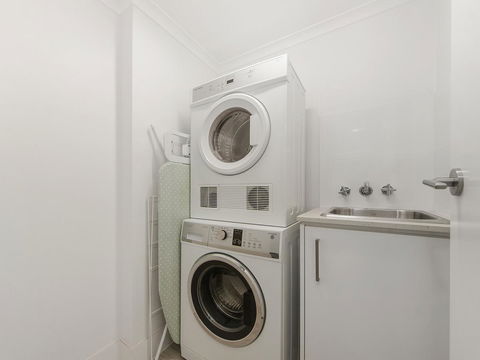 Sunbird Beach Resort Main Beach - Kingaroy Accommodation 25