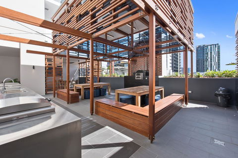 Ivy And Eve Apartments By CLLIX - Kingaroy Accommodation 8