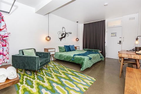 The Pink Hotel Coolangatta - Kingaroy Accommodation 28
