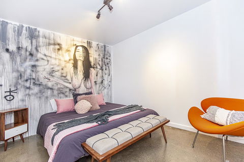 The Pink Hotel Coolangatta - Kingaroy Accommodation 13