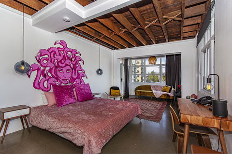 The Pink Hotel Coolangatta - Kingaroy Accommodation 33