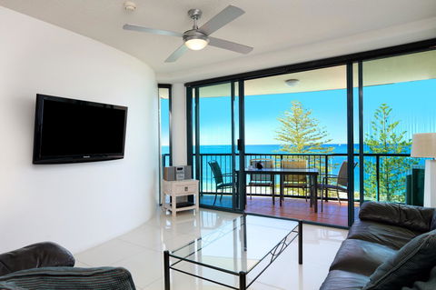 Peninsular Beachfront Resort - Kingaroy Accommodation 2