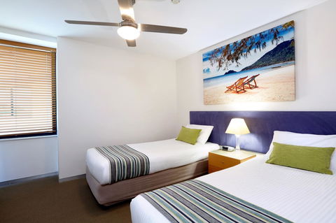 Peninsular Beachfront Resort - Kingaroy Accommodation 13