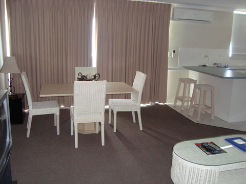 Grosvenor Beachfront Apartments Surfers Paradise - Kingaroy Accommodation 26