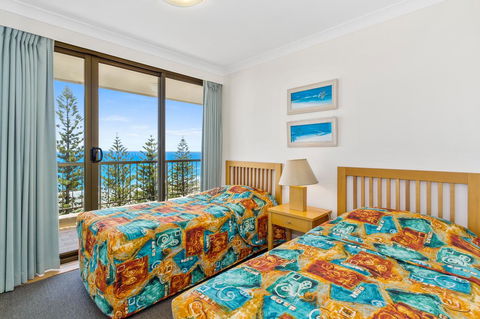 Columbia Beachfront Apartments On Rainbow Bay - Kingaroy Accommodation 36