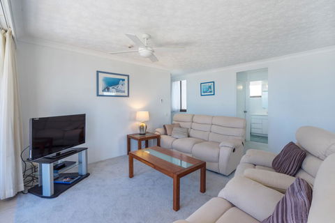 Columbia Beachfront Apartments On Rainbow Bay - Kingaroy Accommodation 5