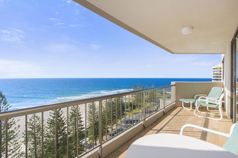 Columbia Beachfront Apartments On Rainbow Bay - Kingaroy Accommodation 43