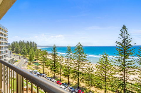 Columbia Beachfront Apartments On Rainbow Bay - Kingaroy Accommodation 26