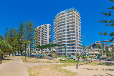 Columbia Beachfront Apartments On Rainbow Bay - Kingaroy Accommodation 3