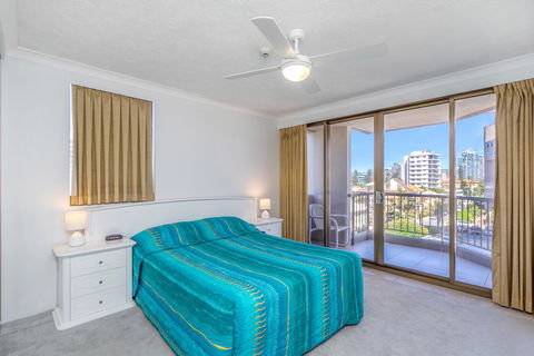 Columbia Beachfront Apartments On Rainbow Bay - Kingaroy Accommodation 17
