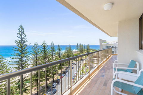Columbia Beachfront Apartments On Rainbow Bay - Kingaroy Accommodation 27