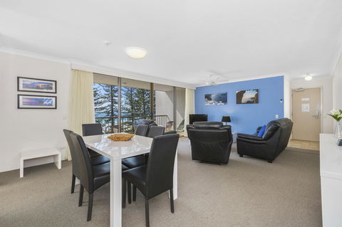 Columbia Beachfront Apartments On Rainbow Bay - Kingaroy Accommodation 23