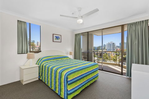 Columbia Beachfront Apartments On Rainbow Bay - Kingaroy Accommodation 20