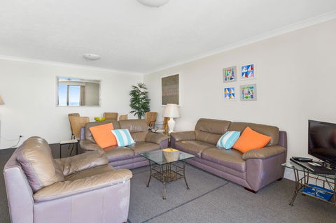 Columbia Beachfront Apartments On Rainbow Bay - Kingaroy Accommodation 30