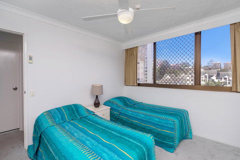 Columbia Beachfront Apartments On Rainbow Bay - Kingaroy Accommodation 10