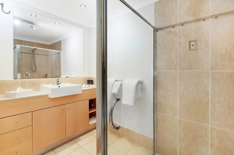 Mantra Aqueous On Port - Kingaroy Accommodation 11