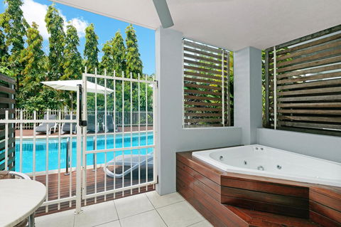 Mantra Aqueous On Port - Kingaroy Accommodation 7