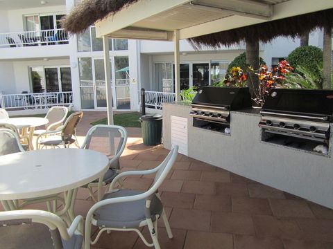 Le Beach Apartments - Kingaroy Accommodation 15