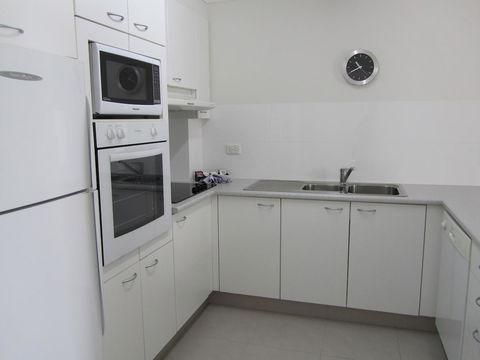 Le Beach Apartments - Kingaroy Accommodation 13